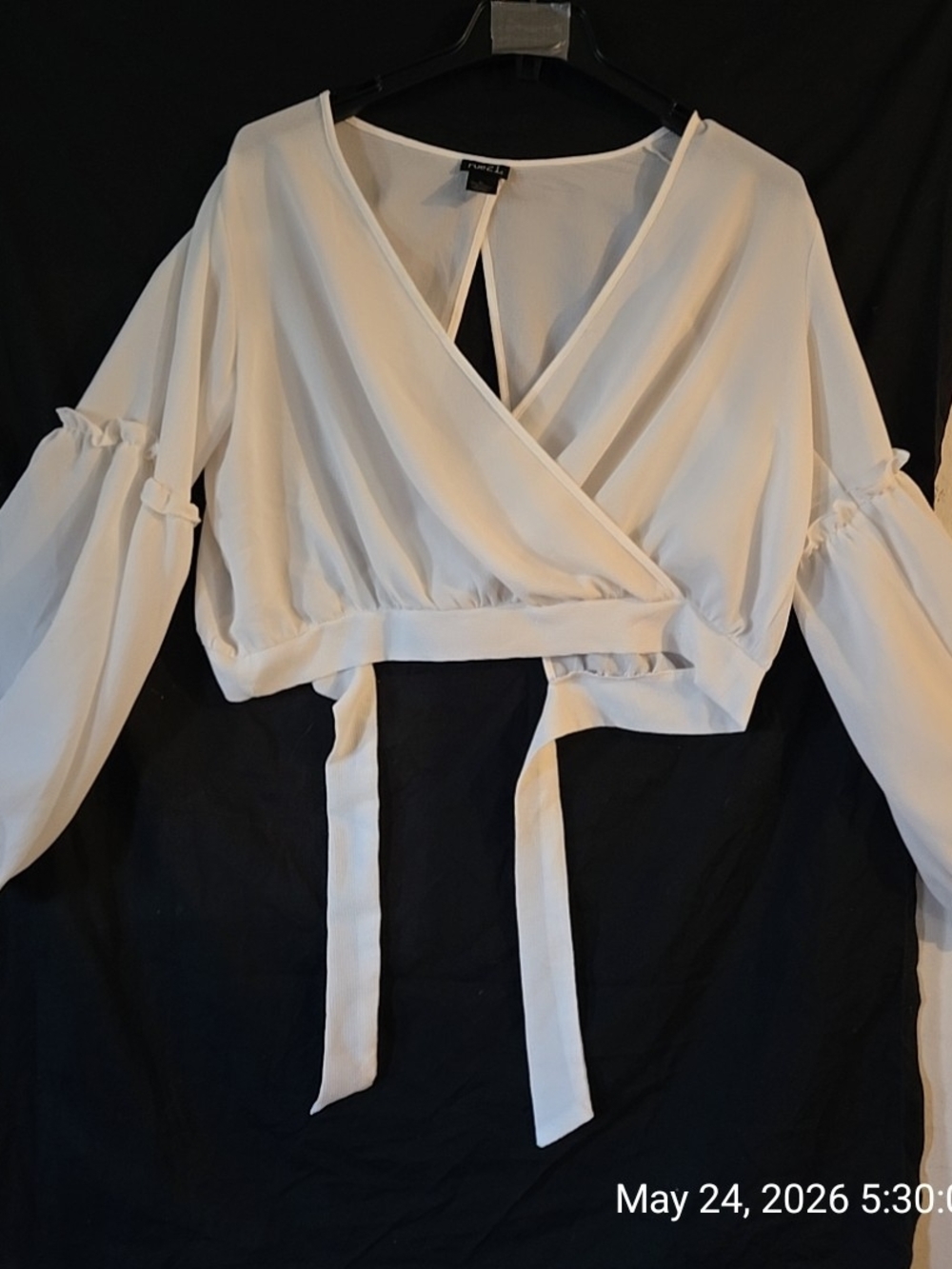 Rue21 White Wrap Tie-Front Long Sleeve Blouse